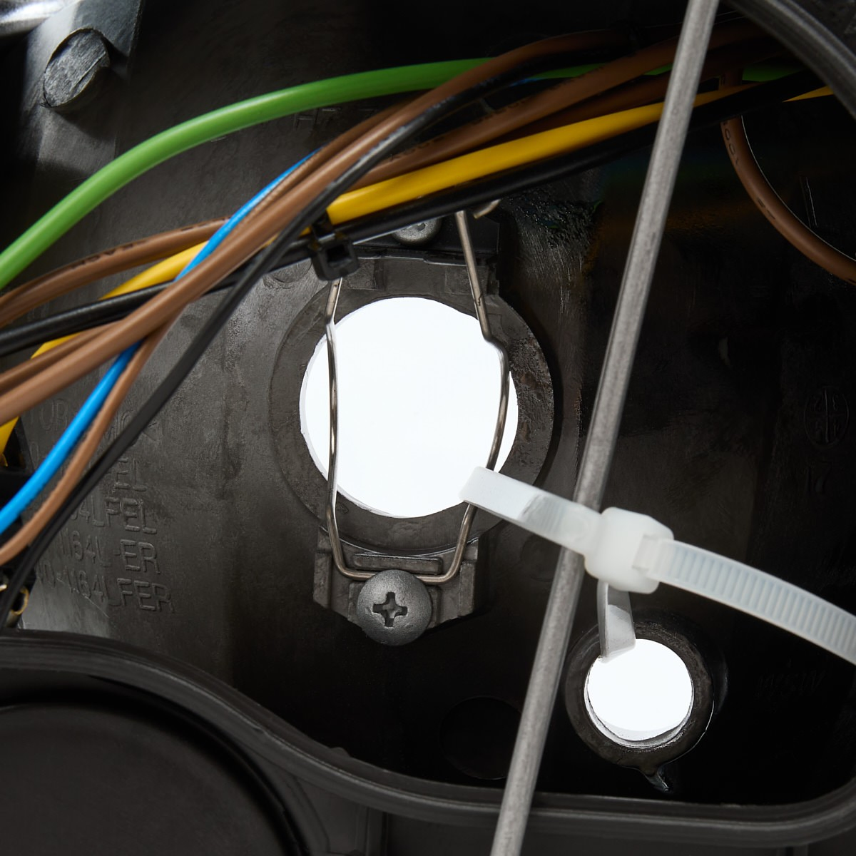 81658081 HB Autoelektrik Faros